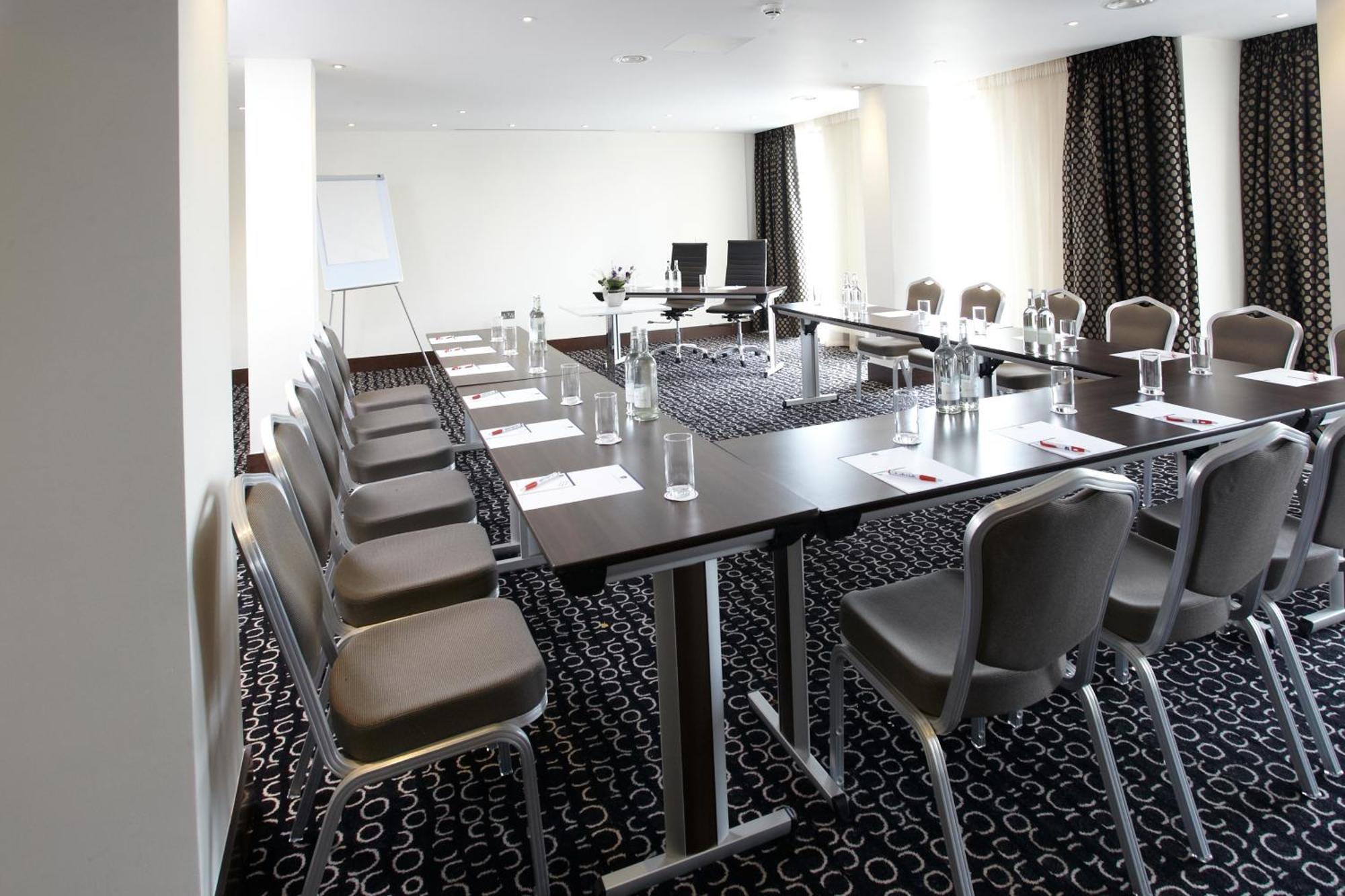 Hotel Park Grand Heathrow Hounslow