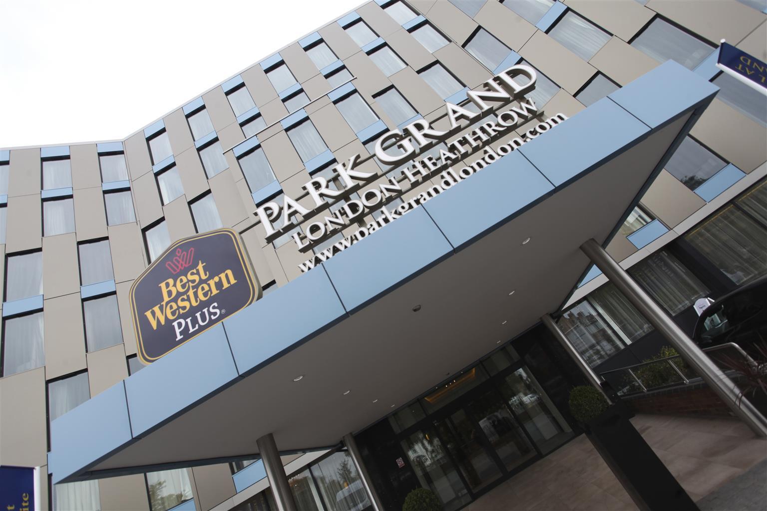 Park Grand Heathrow 4*