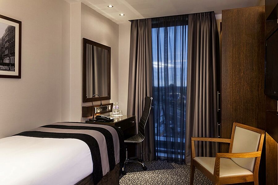 Park Grand Heathrow 4* Hounslow